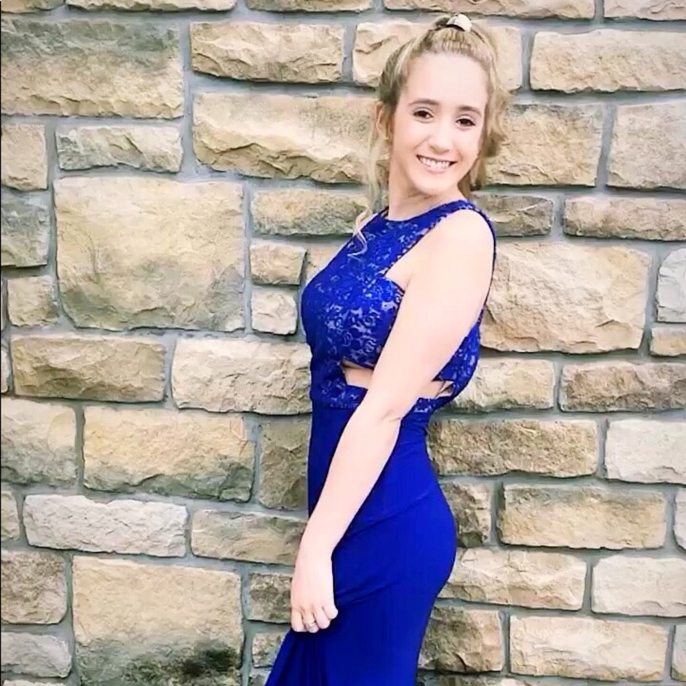 blue prom dress